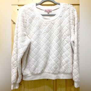 🔥🔥Crave Fame Fuzzy Soft White Faux Fur Fancy Long-sleeve Crewneck Sweatshirt